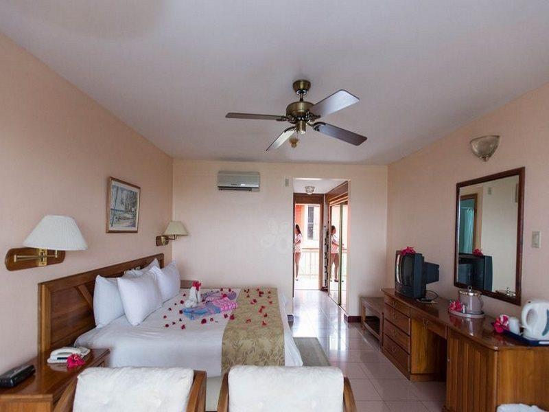 Le Grand Courlan Spa Resort Adults Only Black Rock Екстер'єр фото