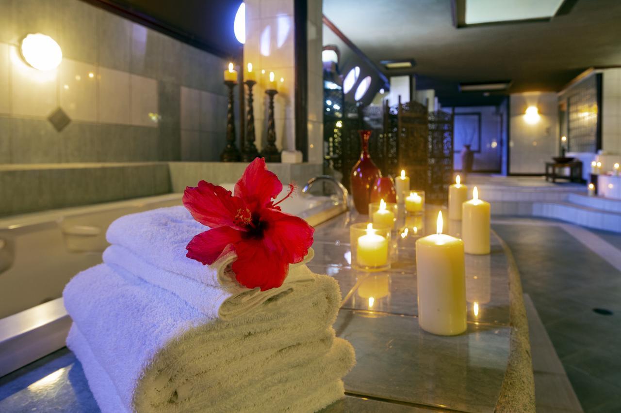 Le Grand Courlan Spa Resort Adults Only Black Rock Екстер'єр фото